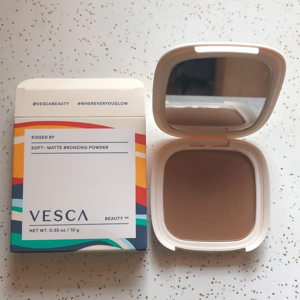 VESCA SOFT-MATTE BRONZING POWDER